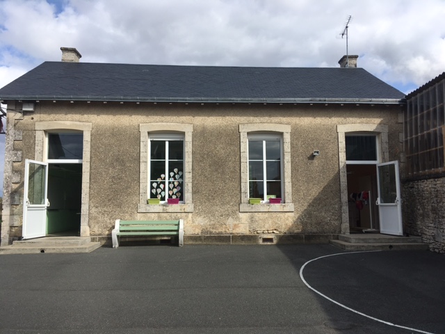 L'école élémentaire Jean Arnault - Legines sur Fontaine